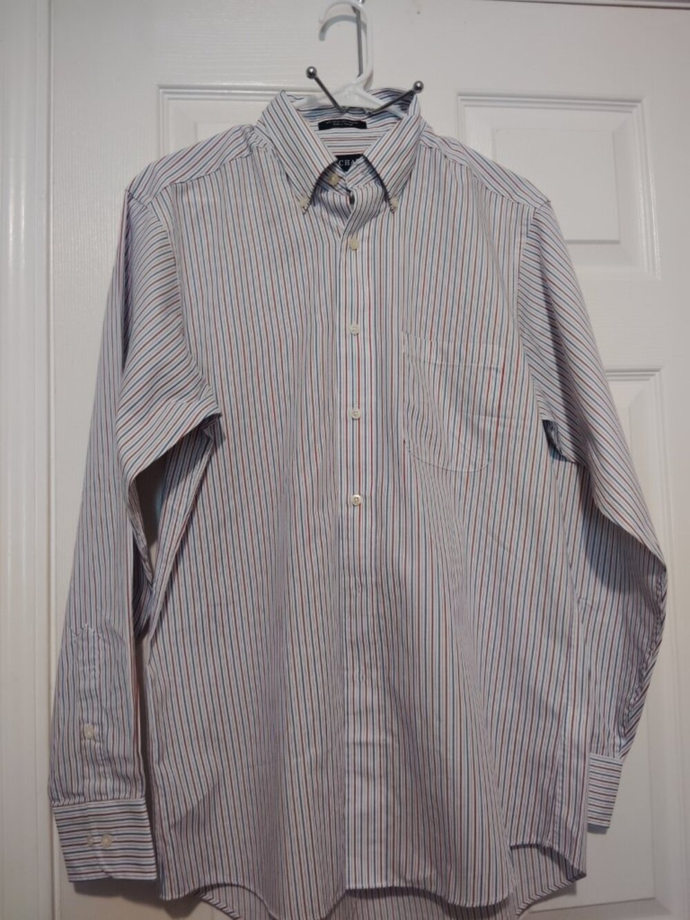 Chaps  Winkle -Free Classic Men's Dress Shirt Long  Size Medium, white Blue
